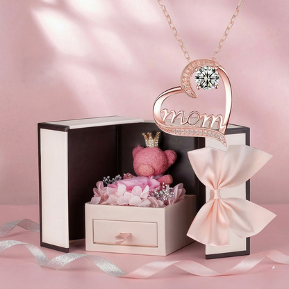 Collar “Mom” con Caja Regalo Premium y Osito – Regalo para Mamá